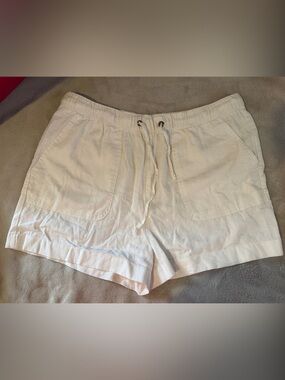 Women's White Drawstring Athletic Linen-Blend Shorts